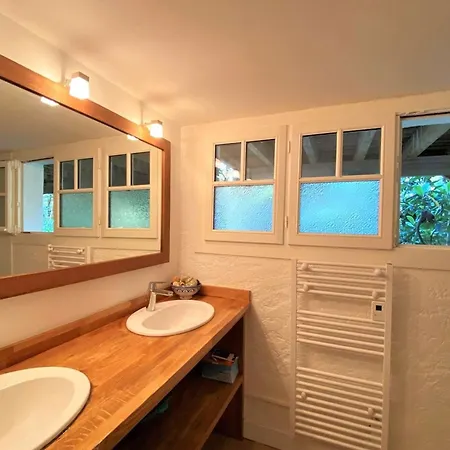 Spacieuse Avec Jardin Pour 16 Personnes - Fr-1-736-31 Villa